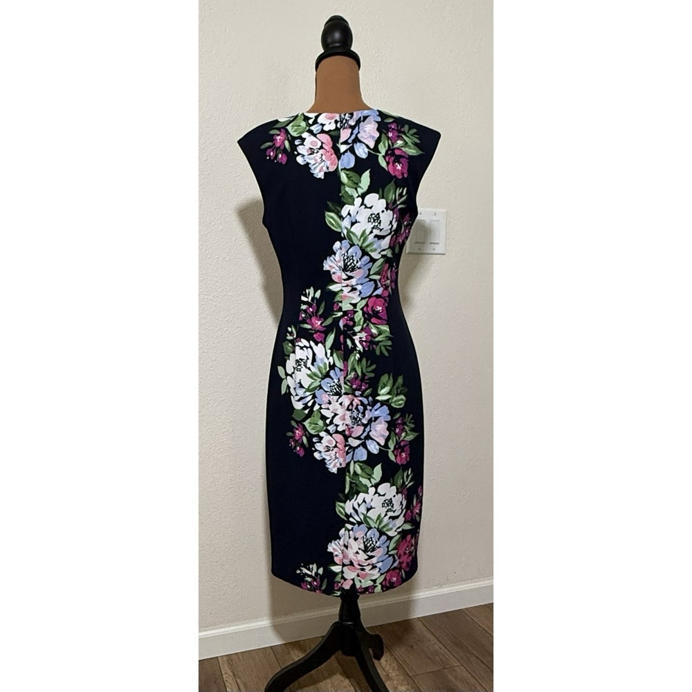 Vince Camuto Navy Blue Floral Sheath Dress Cap Sleeve Size 8 Stretch Tropical - Picture 2 of 14